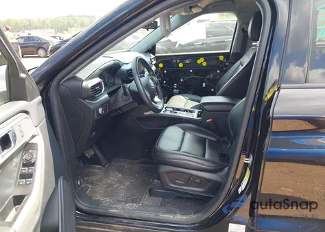 2022 Ford Explorer Xlt z USA, uszkodzony, nr VIN 1FMSK7DH6NGC10348